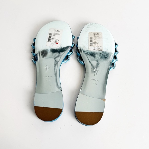 Giuseppe Zanotti
Iride crystal-embellished slides in metallic blue size 37.5 - Picture 6 of 7